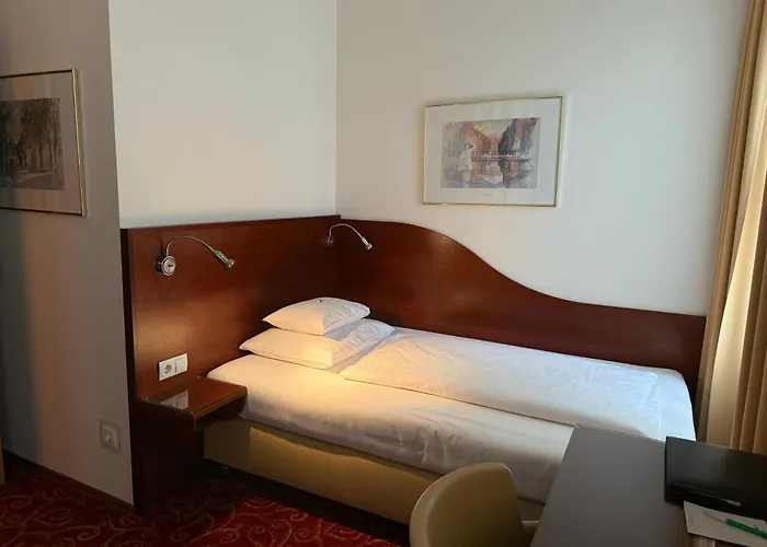 Hotel Jaeger - Family Tradition Since 1911 Viena